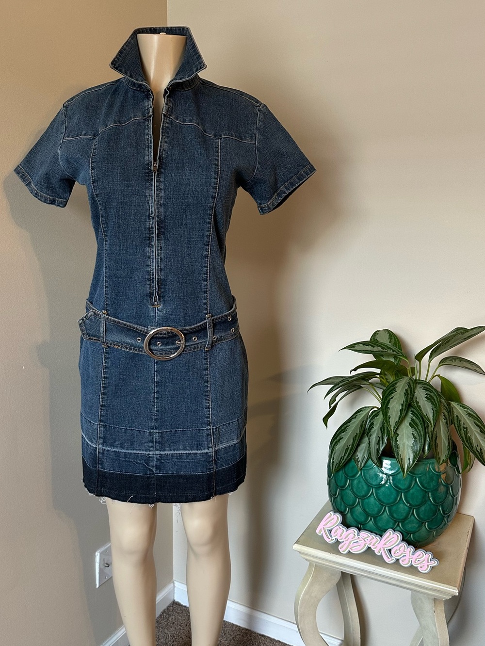 NWOT Central Park Women's Dark Blue Denim Short Sleeve Belted Dress